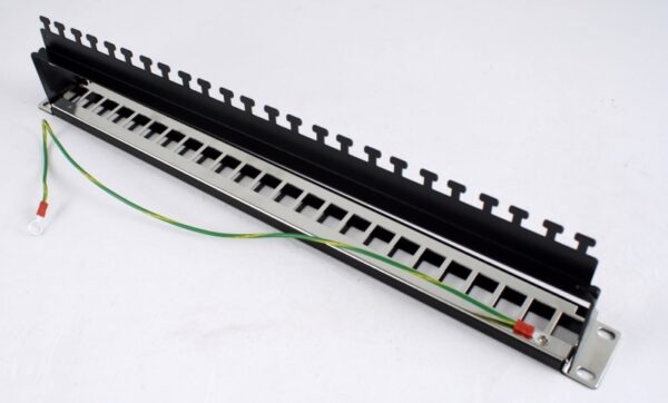 Патч-панель під 24 модуля Keystone (slim), 1U із заднім організатором, EPNew - Зображення 3