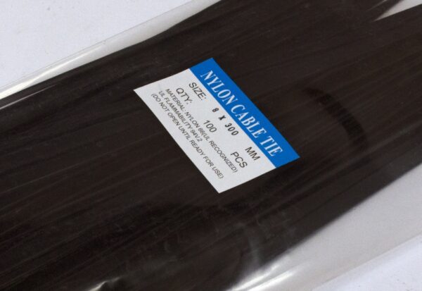 Стяжка 300 х8.0 мм, чорна, 100 шт — изображение 3