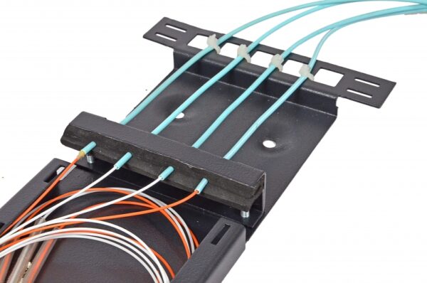 Планка з резиновим ущільнювачем для боксу FOBSM, чорна - Зображення 3
