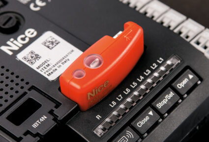 Приймач із двостороннім зв'язком з технологією LoRa OXILR — изображение 3