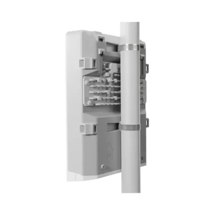 MikroTik CRS318-16P-2S+OUT 16-портовий керований PoE