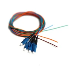 Набір кольорових пігтейлів LC/UPC 1.5 м, SM, Easy strip, для 4 волокон.